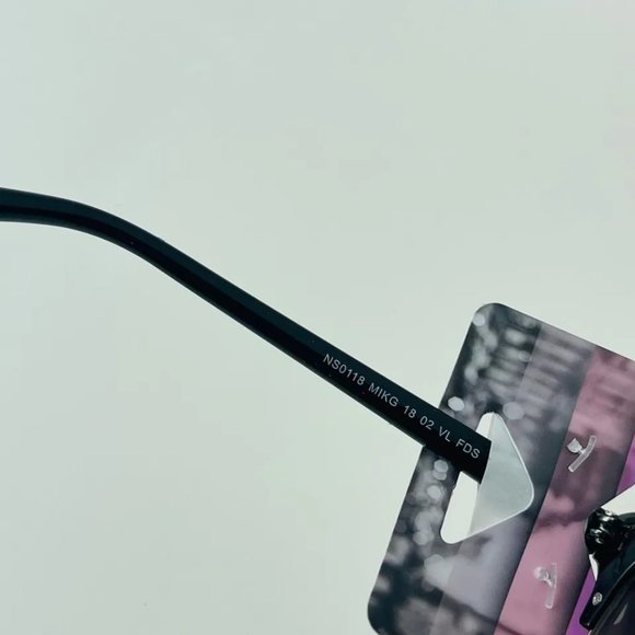 SG00724 Fashion Sunglasses For Women's Round 100% UVA/UVB Protection, Black - Picture 6 of 6